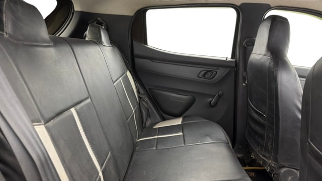 View Renault Kwid Image 28 Used Renault Kwid Image 28