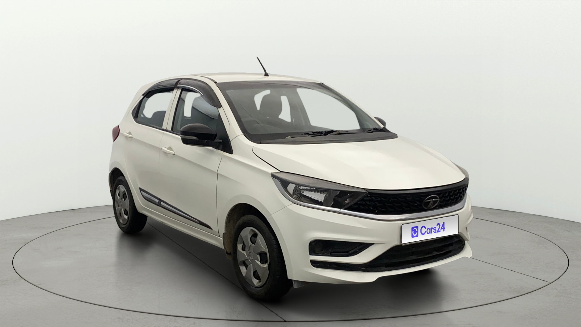 View 2022 Tata Tiago Revotorq XB Image 35 Used 2022 Tata Tiago Revotorq XB Image 35
