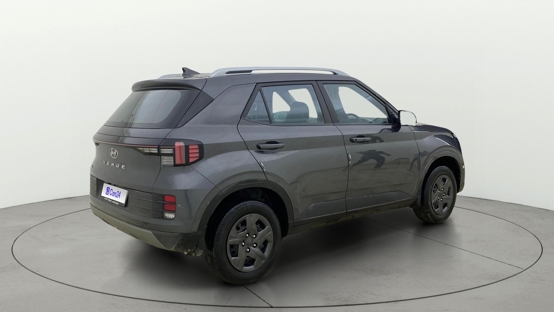 View 2024 Hyundai Venue SX 1.2 Petrol MT Image 46 Used 2024 Hyundai Venue SX 1.2 Petrol MT Image 46