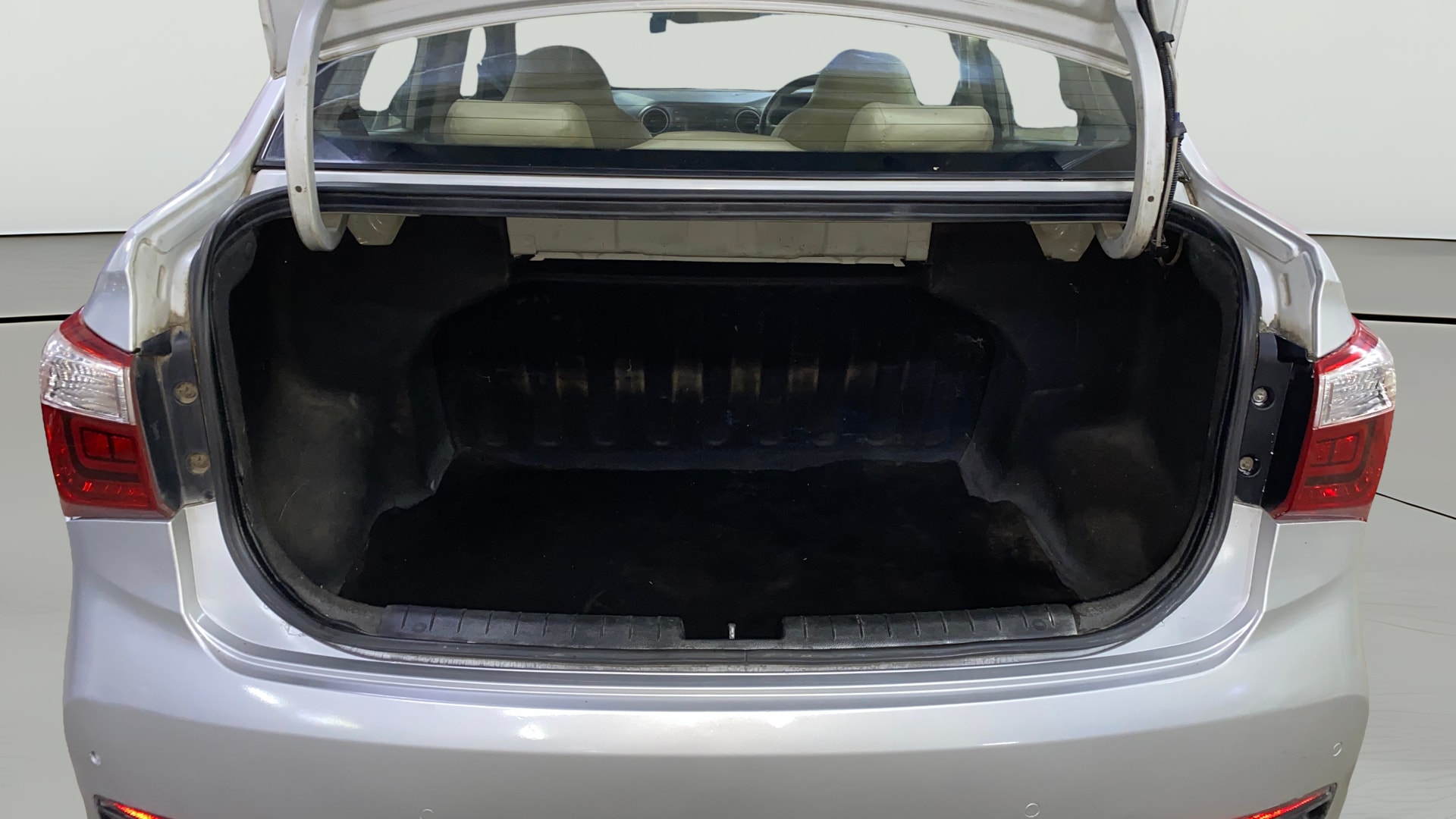 View 2019 Hyundai Xcent S Petrol Image 36 Used 2019 Hyundai Xcent S Petrol Image 36