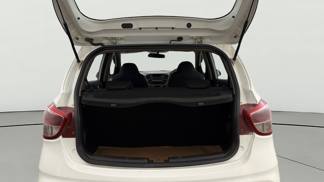 View Hyundai Grand i10 Image 40 Used Hyundai Grand i10 Image 40
