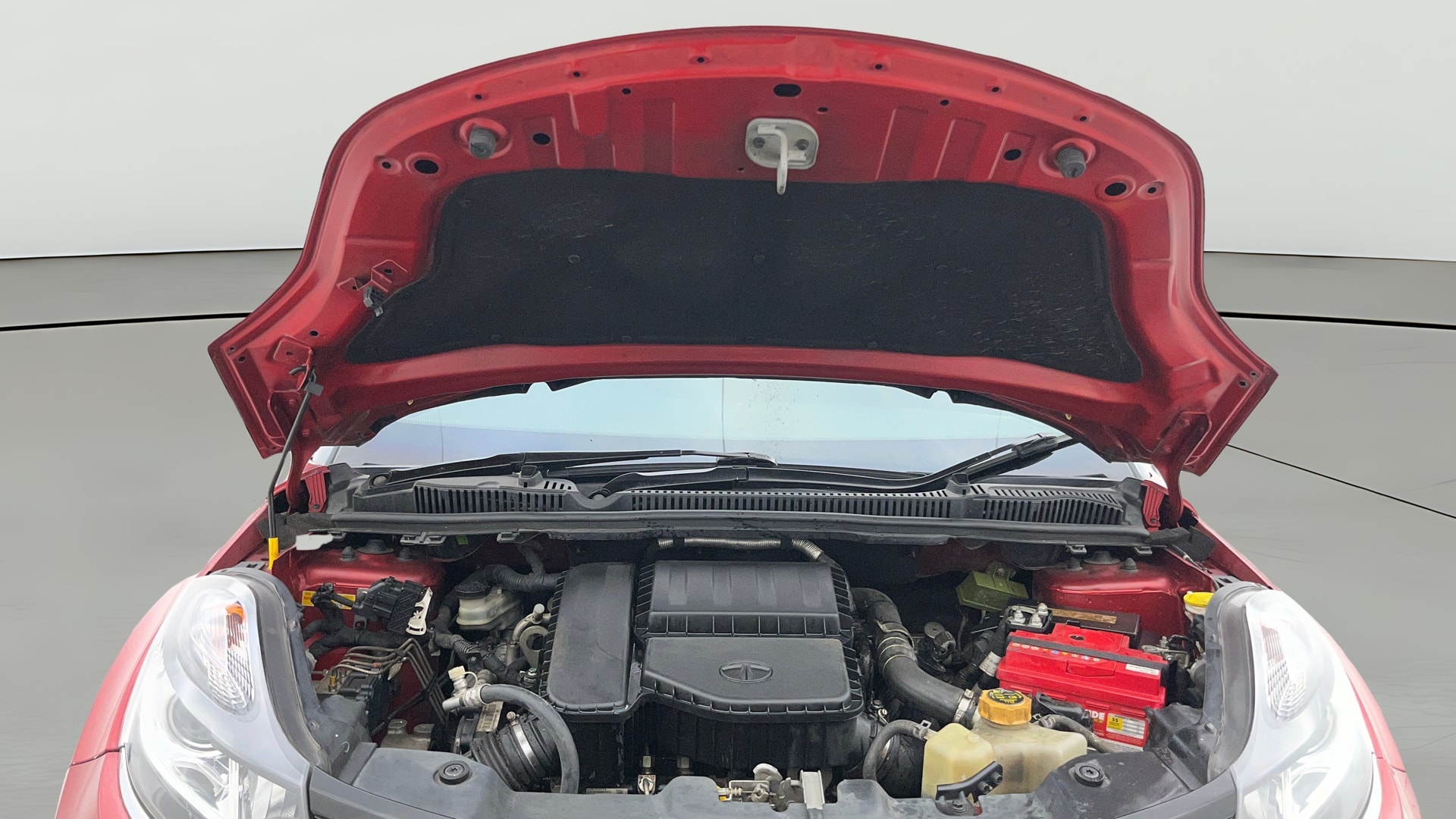 View 2019 Tata Nexon Revotorq XZ Plus Dual Tone Image 33 Used 2019 Tata Nexon Revotorq XZ Plus Dual Tone Image 33