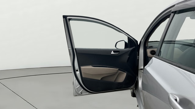 View Hyundai Xcent Image 36 Used Hyundai Xcent Image 36