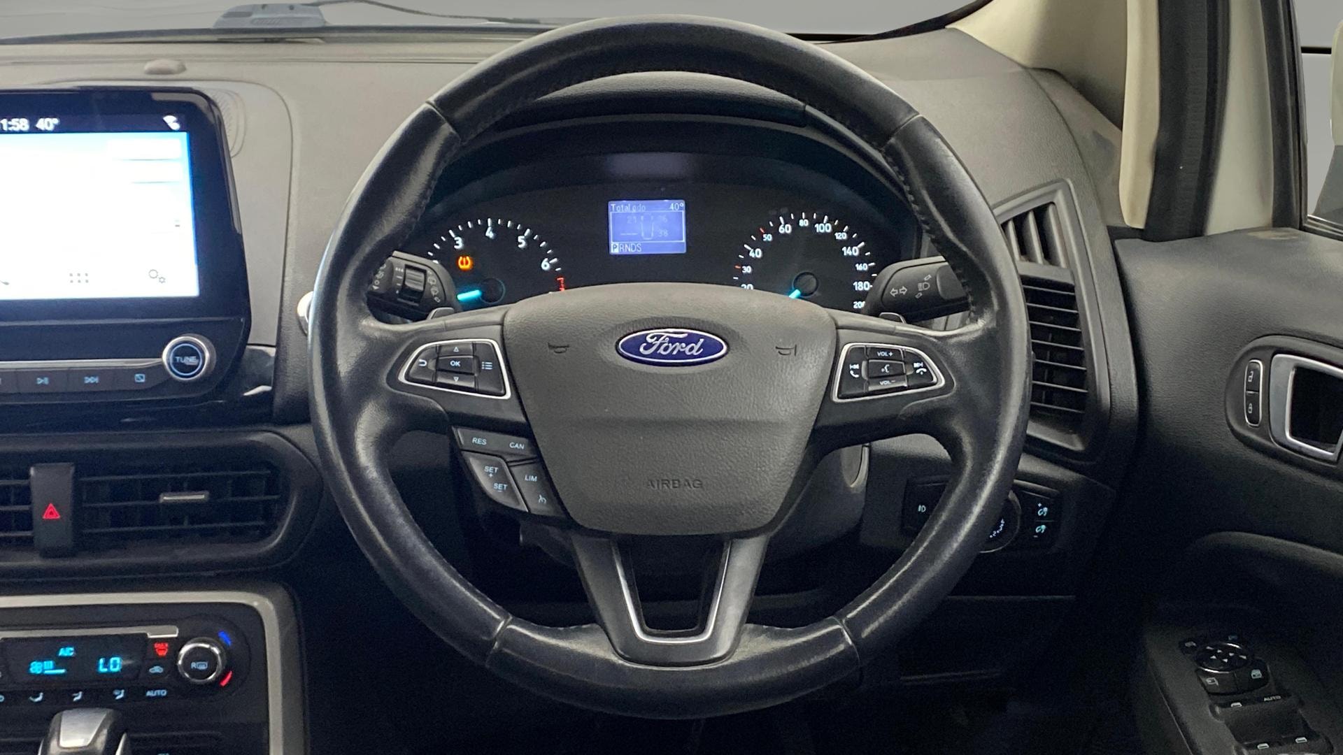 View 2017 Ford EcoSport 1.5 TDCi Diesel Ambiente BS IV Image 21 Used 2017 Ford EcoSport 1.5 TDCi Diesel Ambiente BS IV Image 21