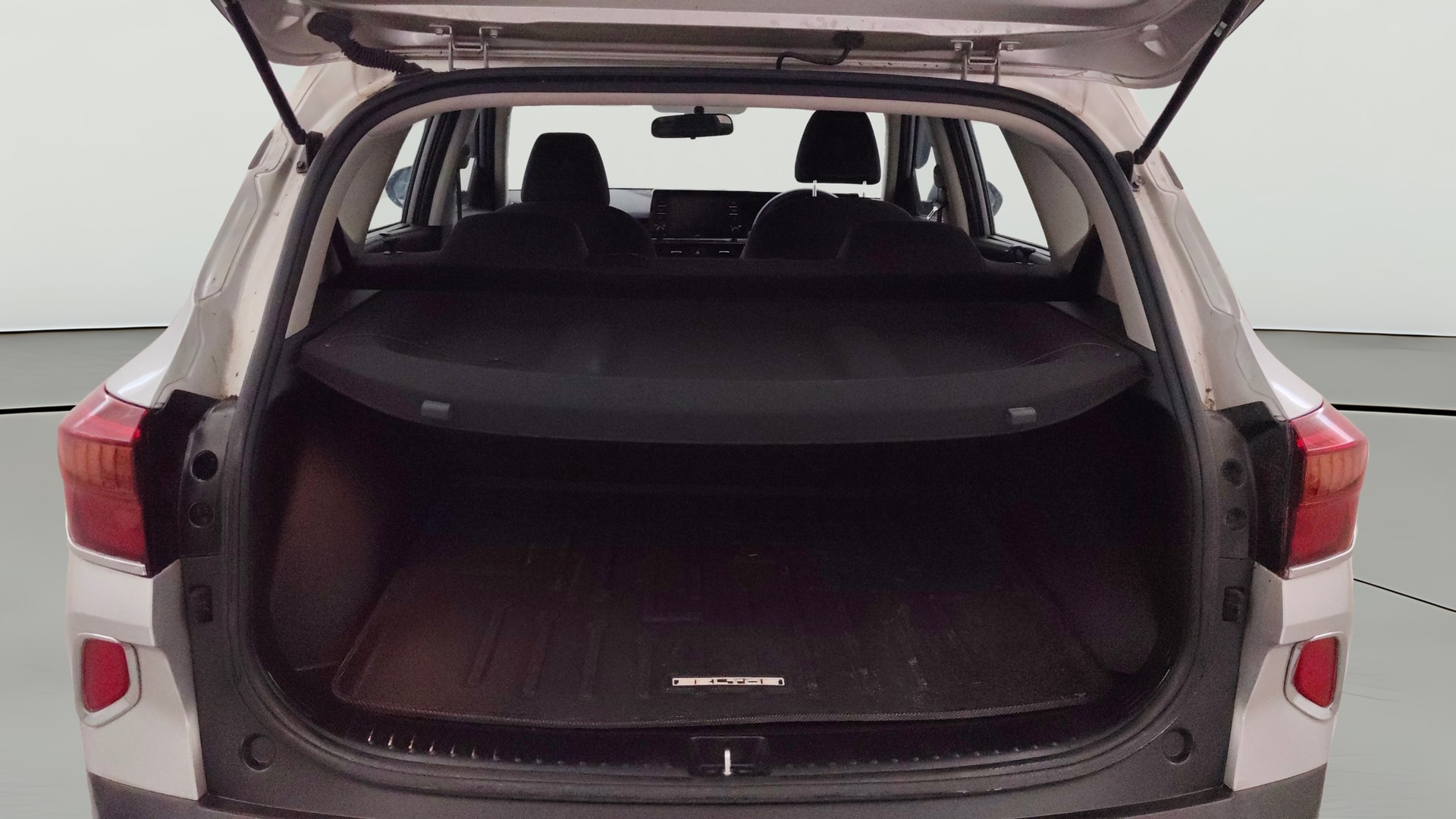 View 2023 Kia Seltos Smartstream G1.5 6MT HTK Plus Image 39 Used 2023 Kia Seltos Smartstream G1.5 6MT HTK Plus Image 39