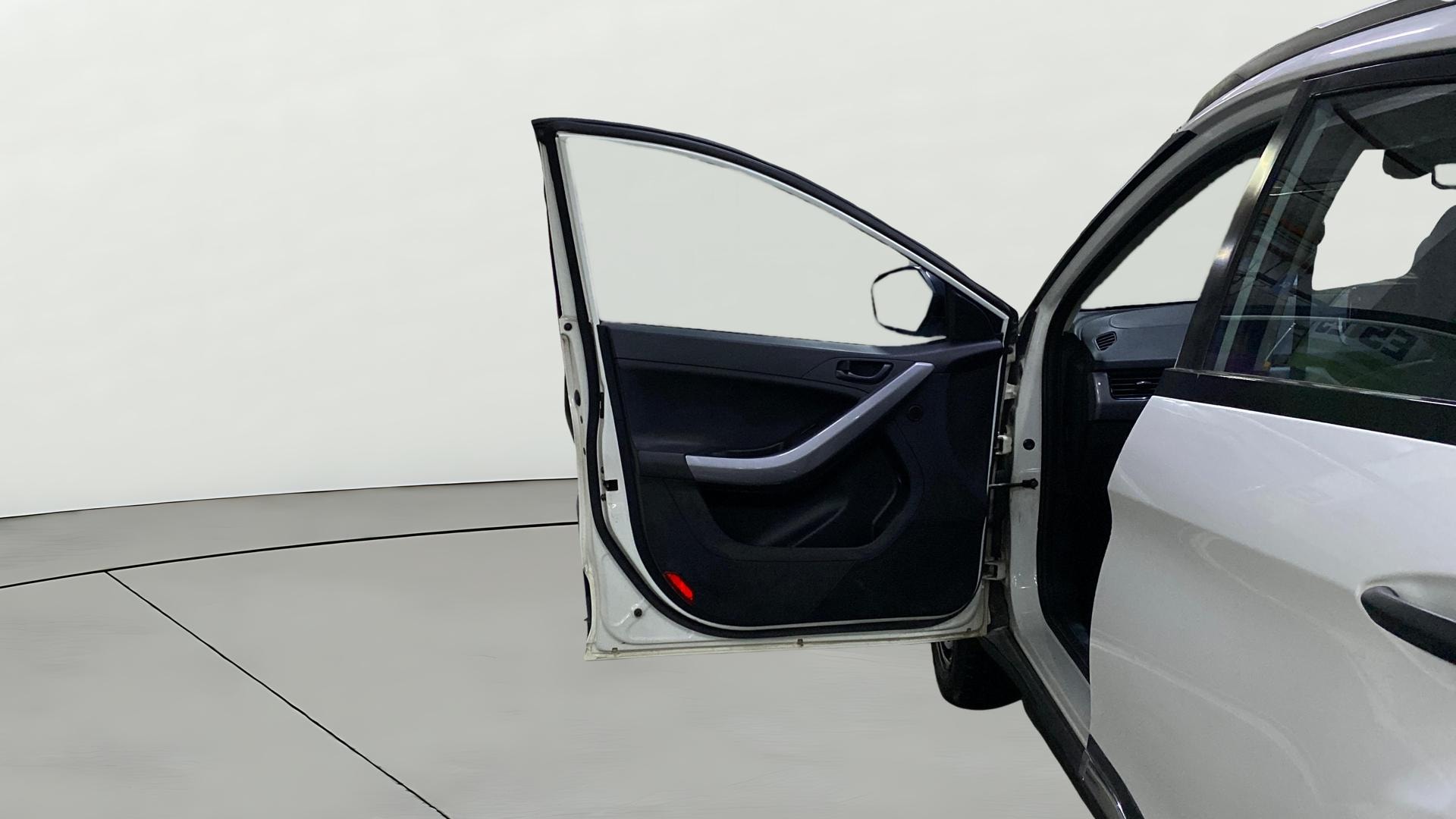 View 2025 Tata Nexon Revotron XE Image 30 Used 2025 Tata Nexon Revotron XE Image 30