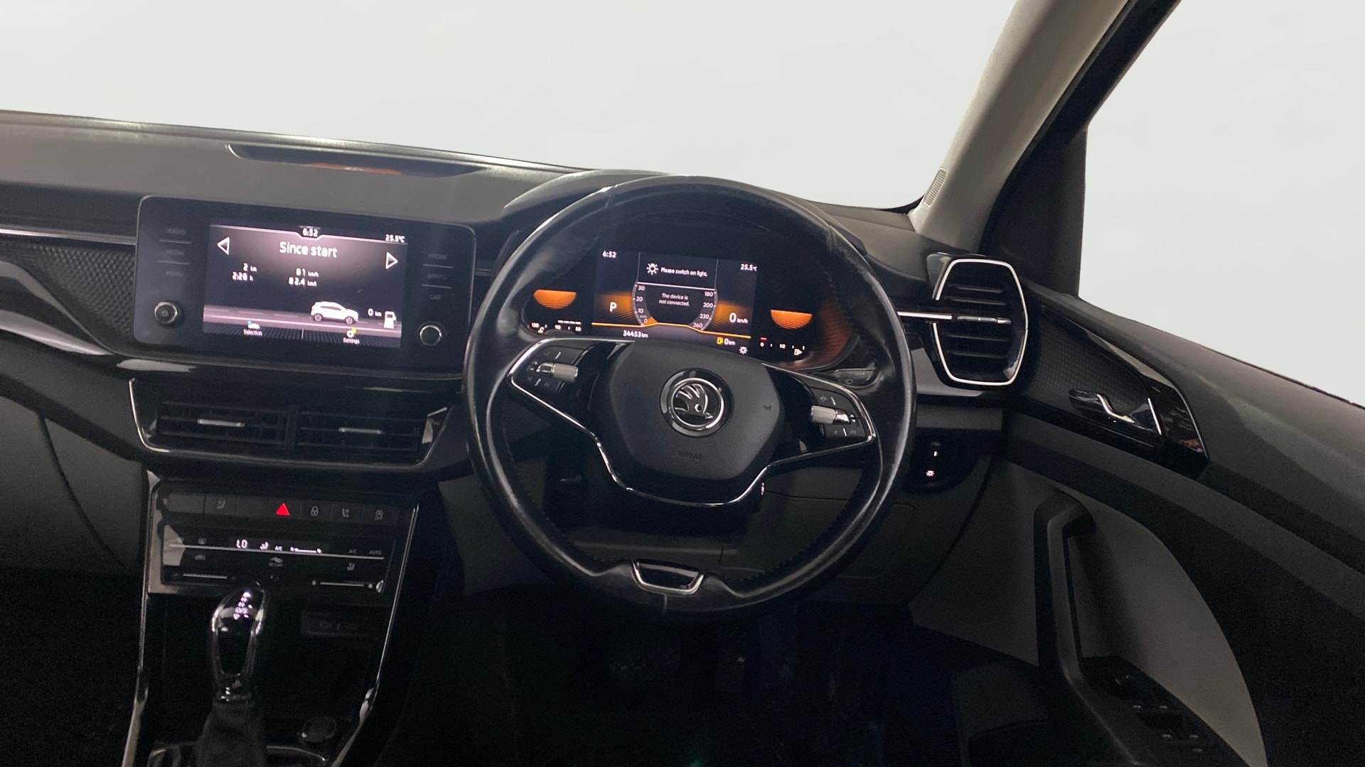 View 2022 Skoda Kushaq Style 1.5 TSI AT Image 20 Used 2022 Skoda Kushaq Style 1.5 TSI AT Image 20