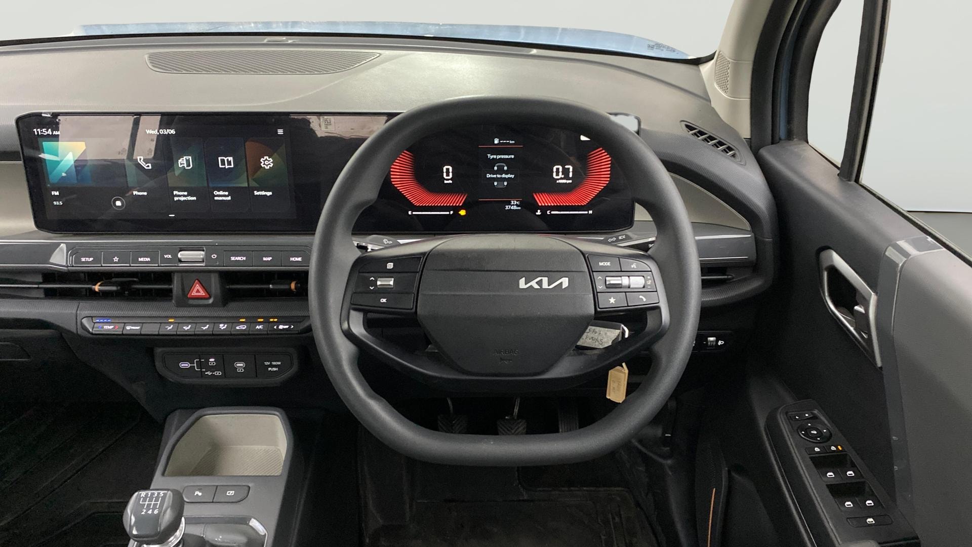 View 2025 Kia Syros HTK (O) MT Diesel Image 20 Used 2025 Kia Syros HTK (O) MT Diesel Image 20