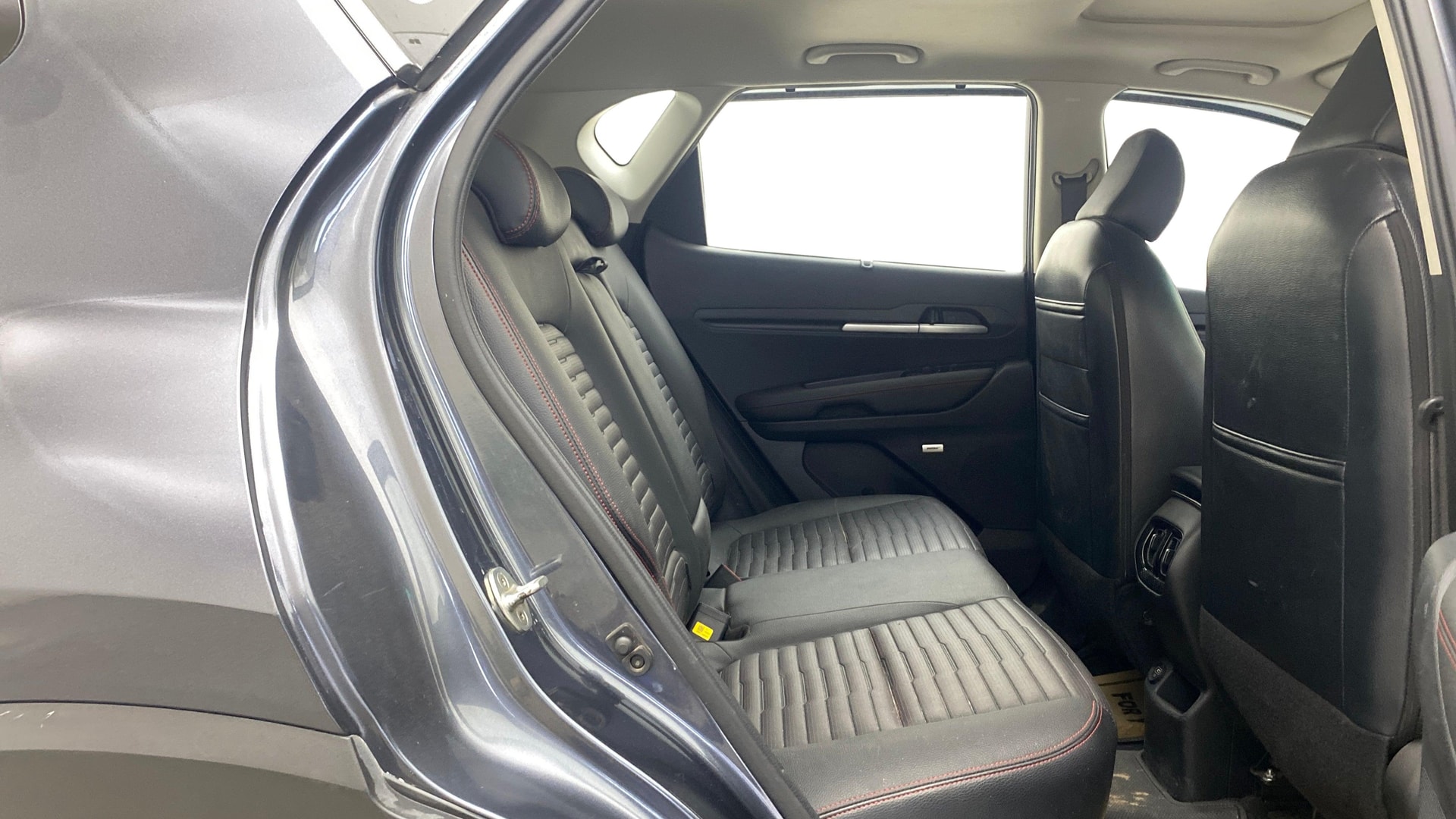 View 2022 Kia Sonet GTX Plus DCT Petrol Image 31 Used 2022 Kia Sonet GTX Plus DCT Petrol Image 31