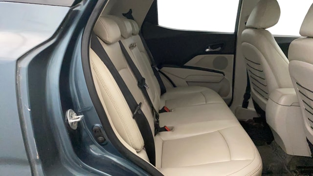 View Mahindra XUV300 Image 38 Used Mahindra XUV300 Image 38