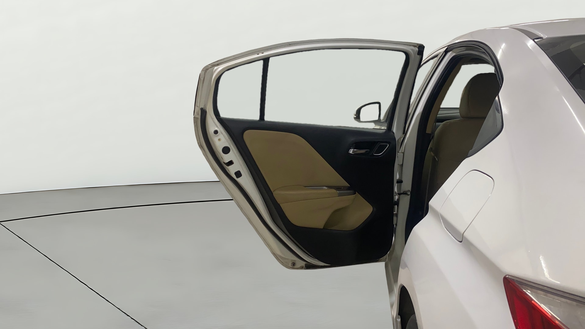 View 2019 Honda City ZX CVT Image 23 Used 2019 Honda City ZX CVT Image 23