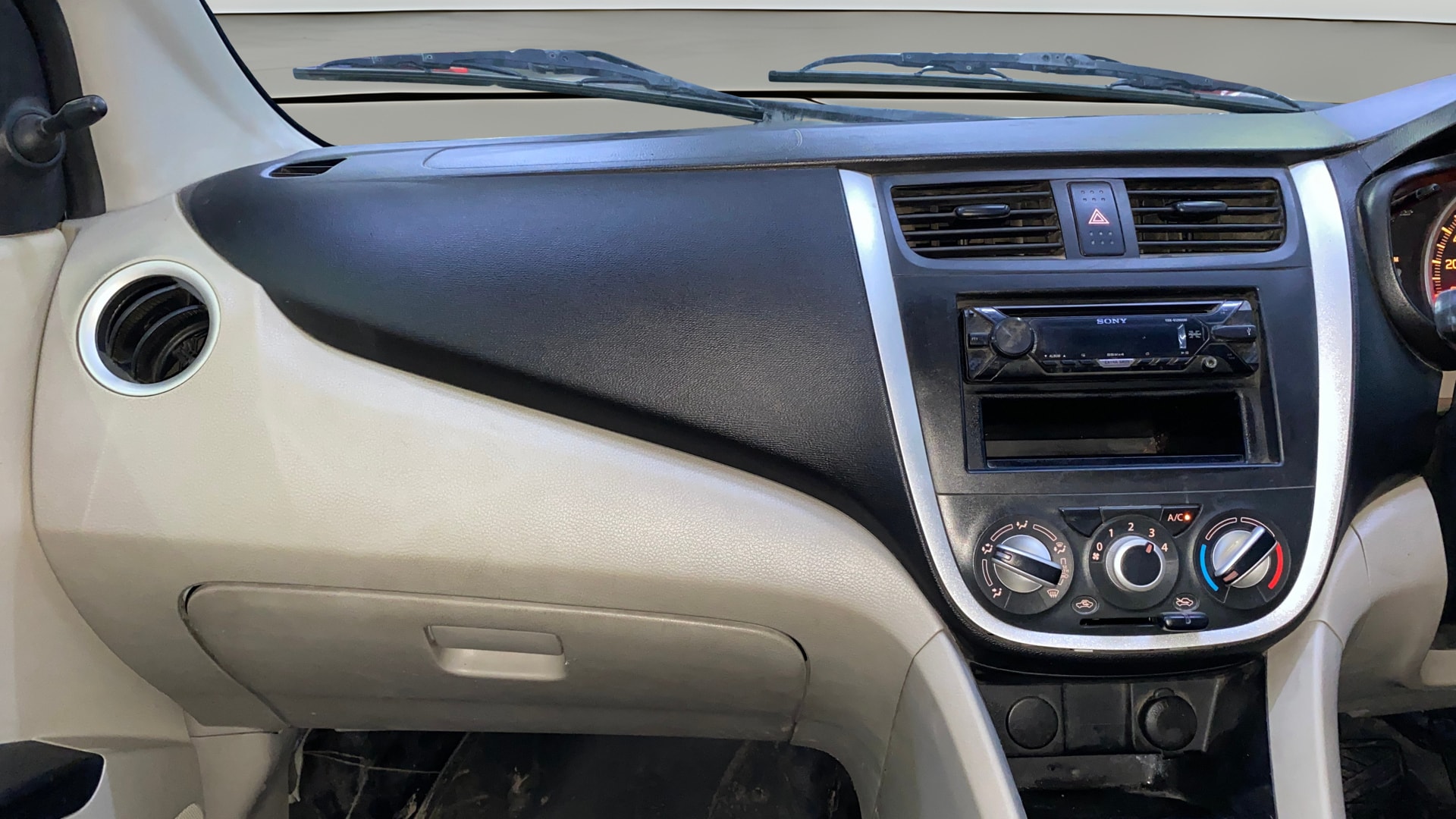 View 2019 Maruti Suzuki 1000 Base Variant Image 34 Used 2019 Maruti Suzuki 1000 Base Variant Image 34