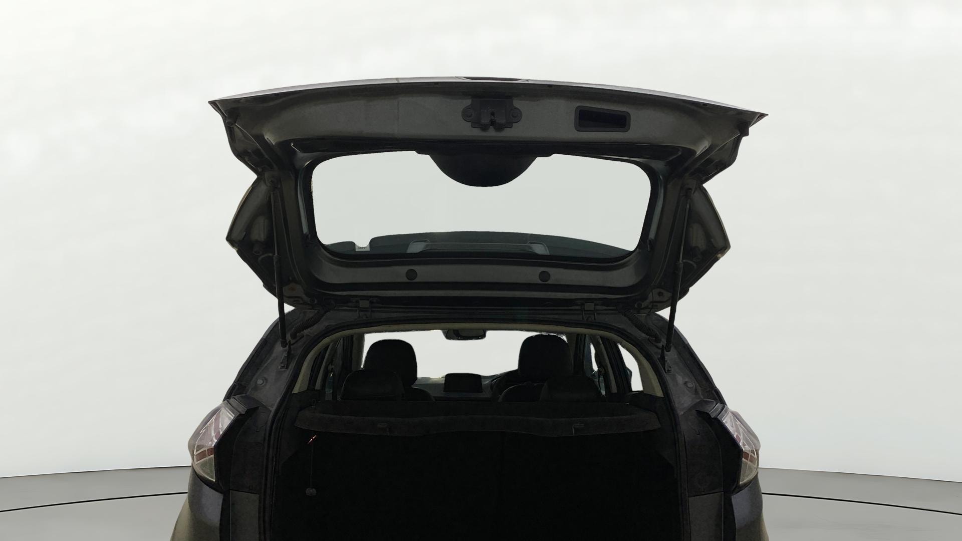 View 2023 Tata Nexon XZA Plus Diesel Image 16 Used 2023 Tata Nexon XZA Plus Diesel Image 16