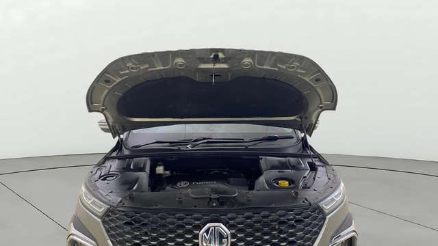 View MG Hector Plus Image 21 Used MG Hector Plus Image 21