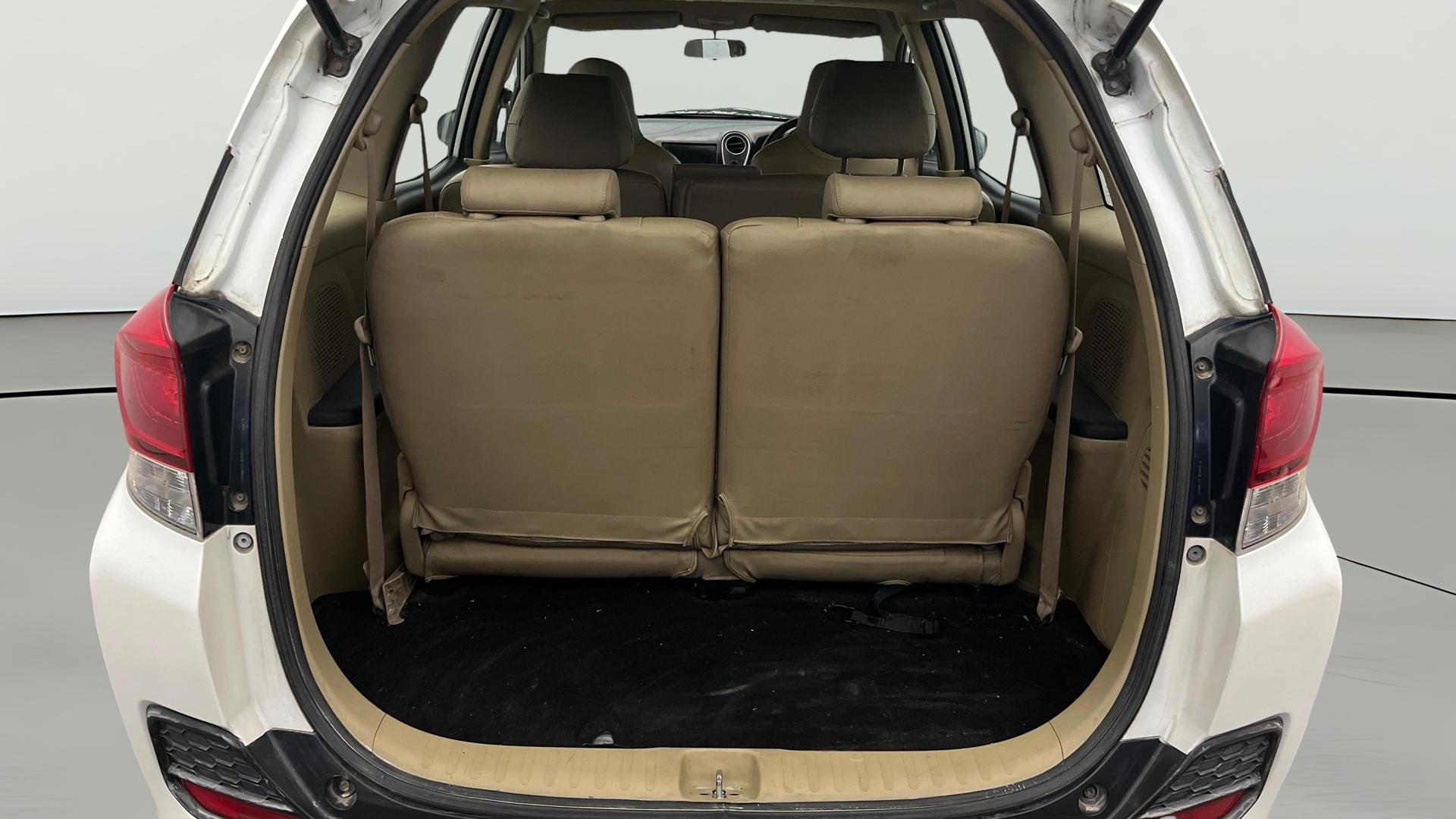 View 2015 Honda Mobilio E Diesel Image 37 Used 2015 Honda Mobilio E Diesel Image 37