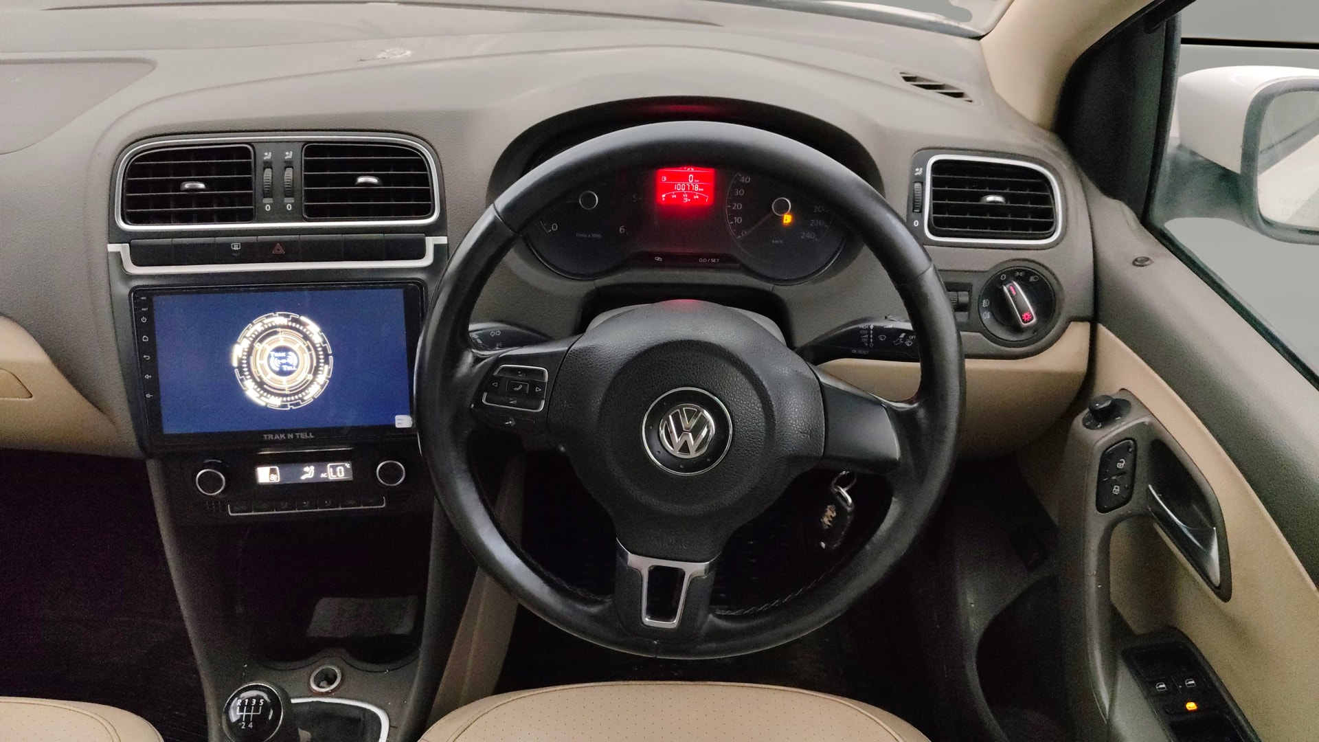 View 2013 Volkswagen Vento 1.2 L TSI Comfortline Petrol AT Image 20 Used 2013 Volkswagen Vento 1.2 L TSI Comfortline Petrol AT Image 20