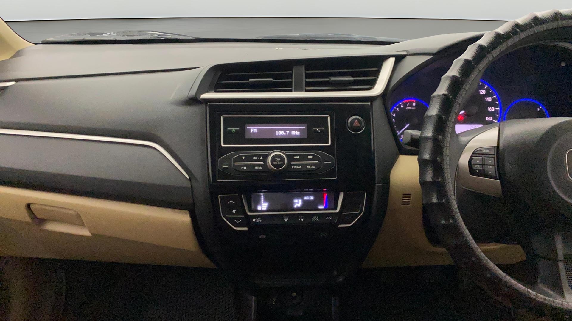View 2016 Honda Amaze E MT Petrol BS IV Image 17 Used 2016 Honda Amaze E MT Petrol BS IV Image 17