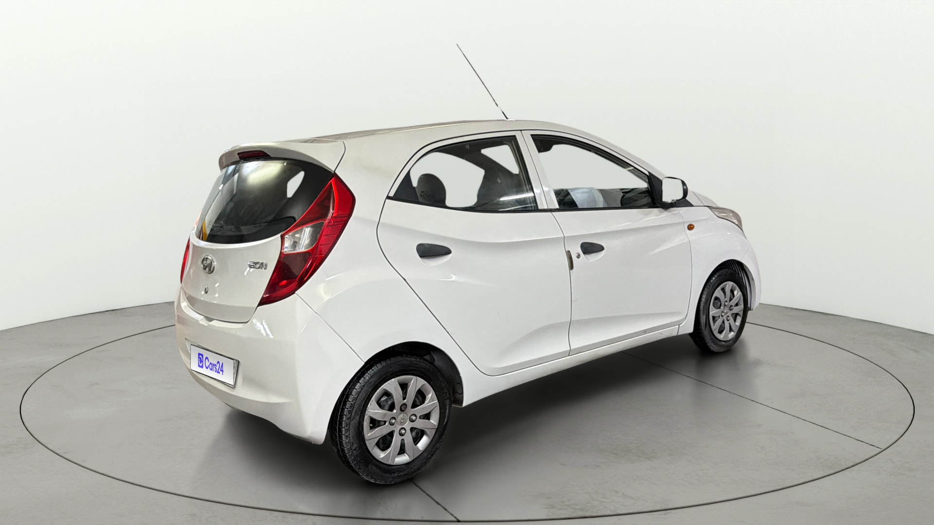 View 2017 Hyundai EON Magna Plus Image 41 Used 2017 Hyundai EON Magna Plus Image 41
