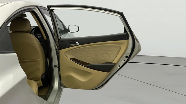 View Hyundai Fluidic Verna Image 7 Used Hyundai Fluidic Verna Image 7