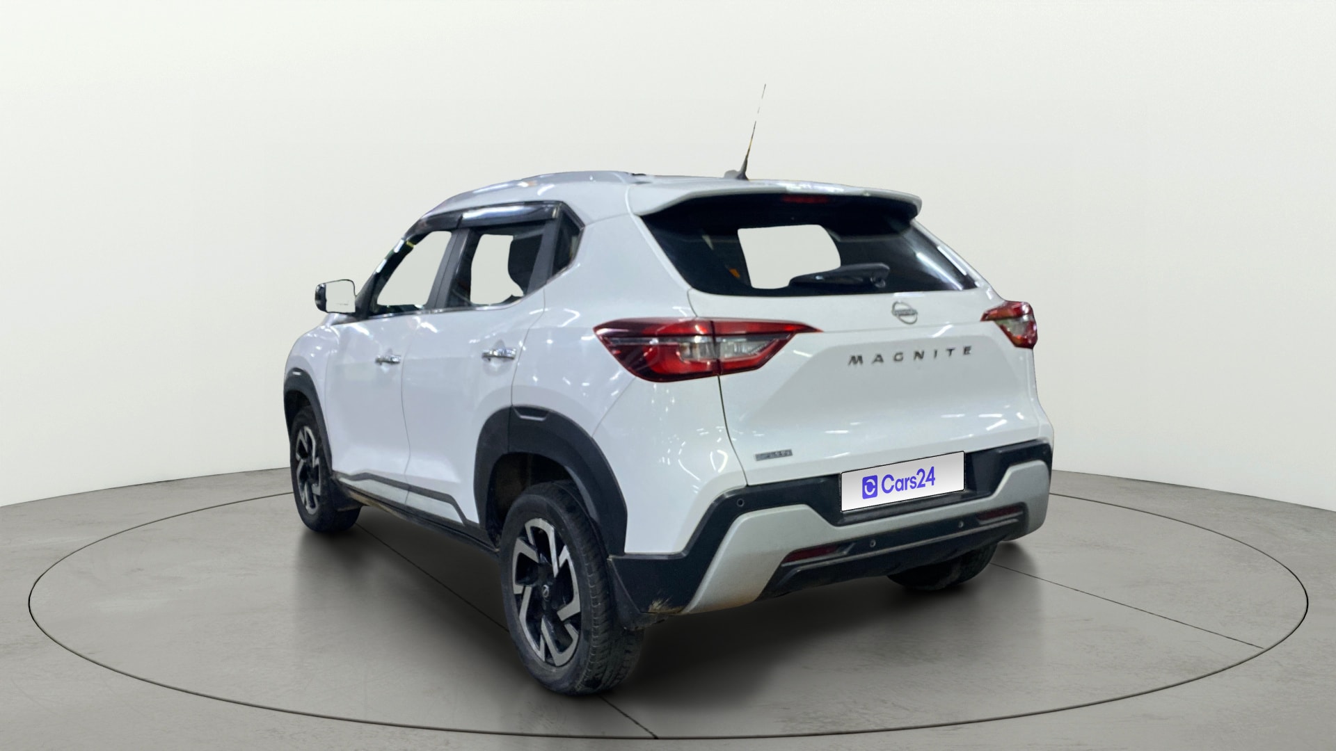 View 2022 Nissan Magnite Turbo XV Premium Image 2 Used 2022 Nissan Magnite Turbo XV Premium Image 2