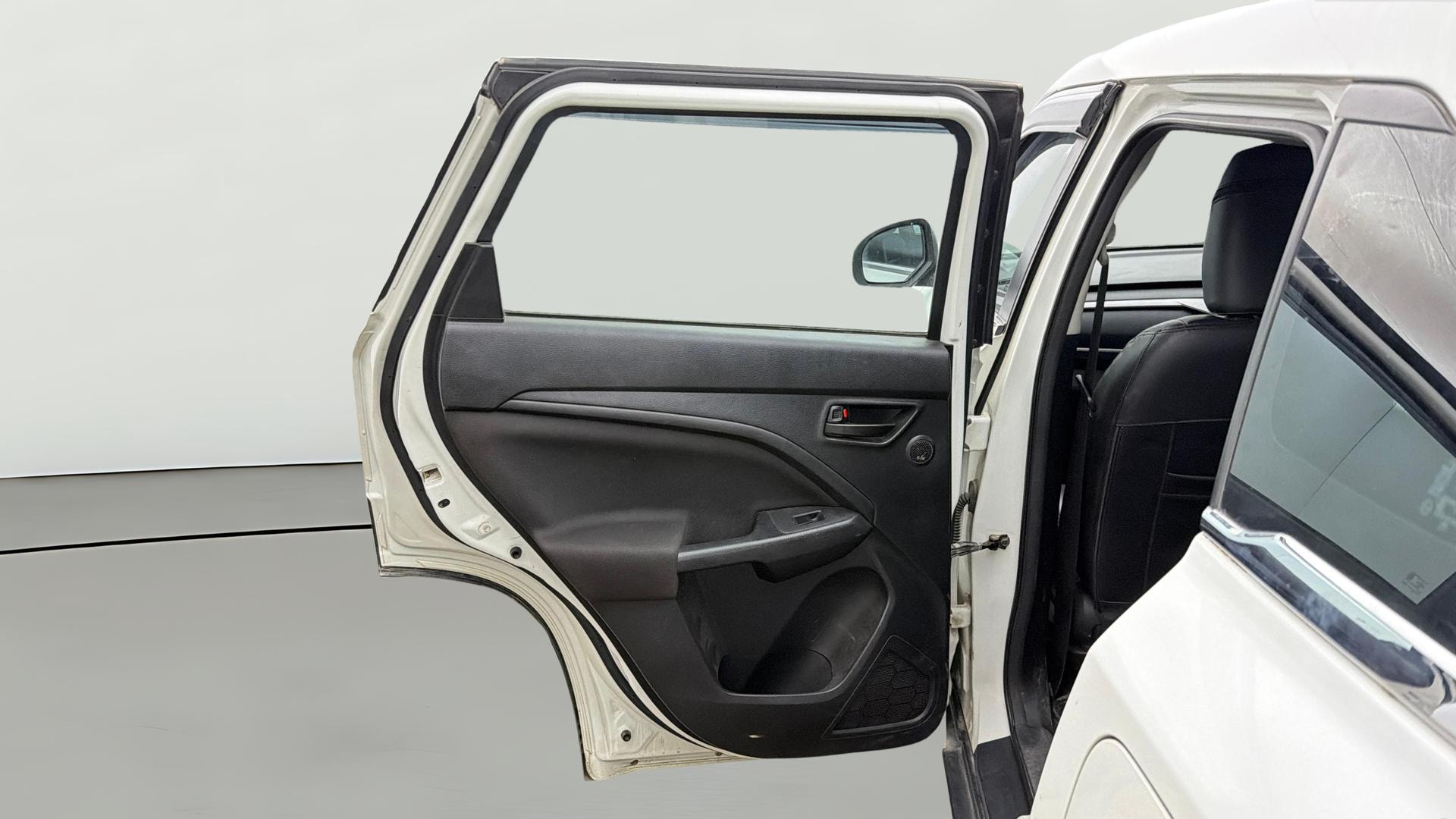 View 2023 Maruti Suzuki 1000 Base Variant Image 22 Used 2023 Maruti Suzuki 1000 Base Variant Image 22