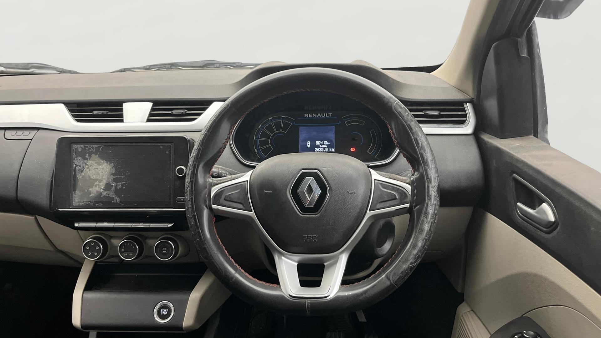 View 2020 Renault Triber RXZ Image 13 Used 2020 Renault Triber RXZ Image 13