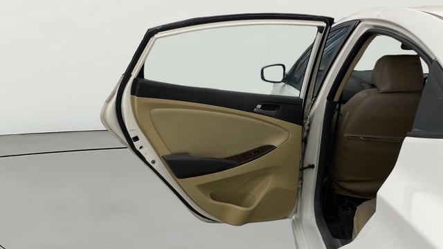 View Hyundai Fluidic Verna Image 22 Used Hyundai Fluidic Verna Image 22