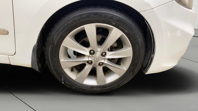 View Hyundai Fluidic Verna Image 39 Used Hyundai Fluidic Verna Image 39