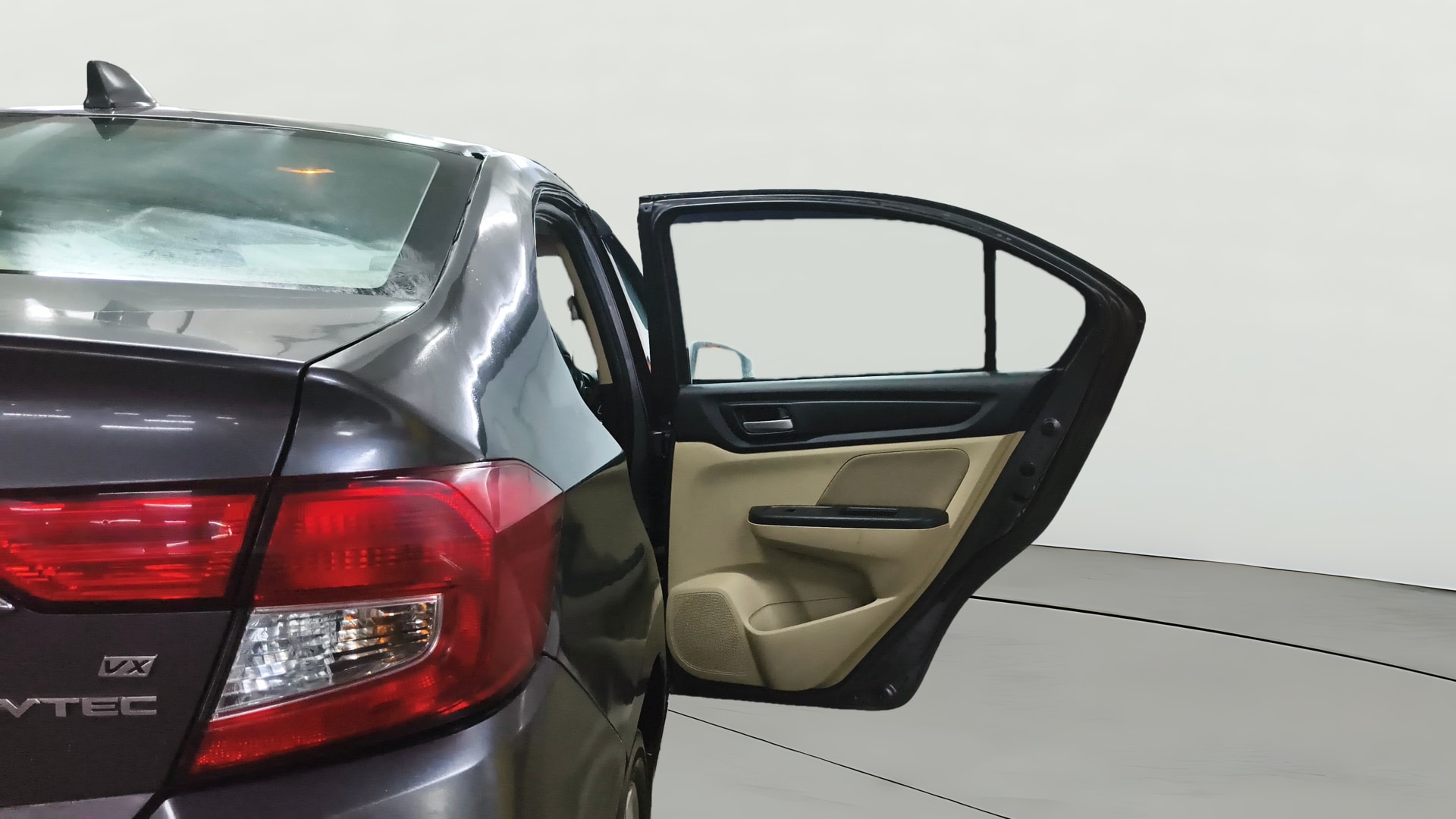 View 2020 Honda Amaze E MT Petrol BS IV Image 6 Used 2020 Honda Amaze E MT Petrol BS IV Image 6