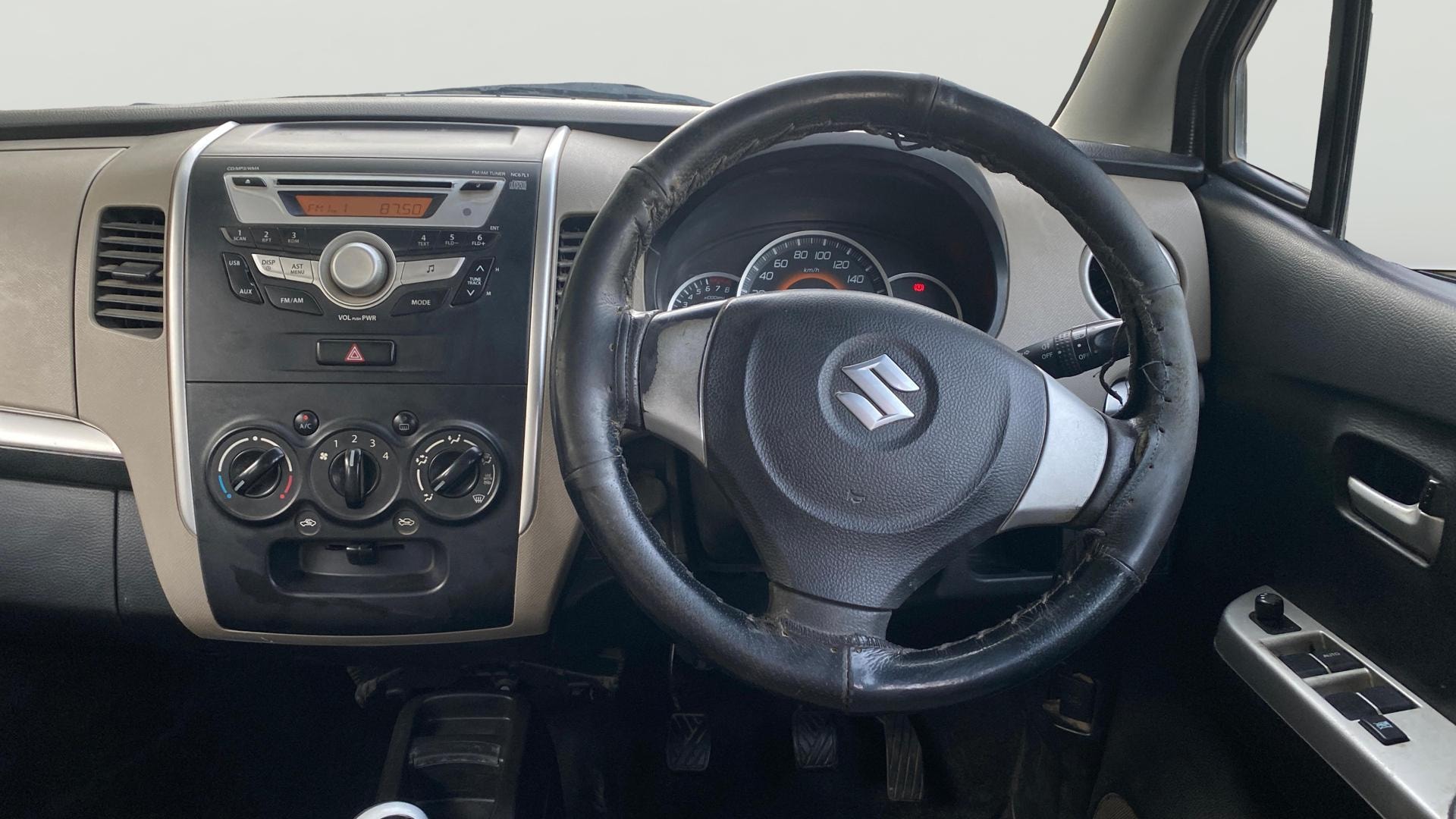 View 2015 Maruti Suzuki 1000 Base Variant Image 20 Used 2015 Maruti Suzuki 1000 Base Variant Image 20