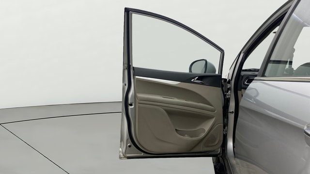 View Mahindra Marazzo Image 33 Used Mahindra Marazzo Image 33