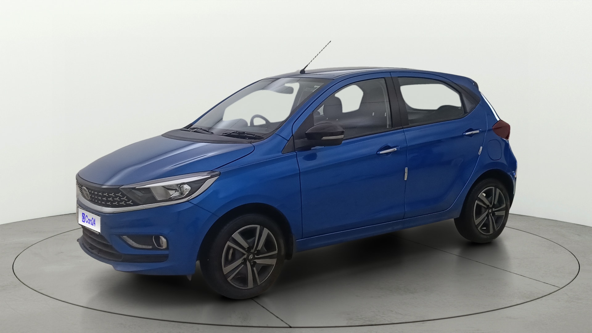 View 2024 Tata Tiago Revotorq XB Image 35 Used 2024 Tata Tiago Revotorq XB Image 35