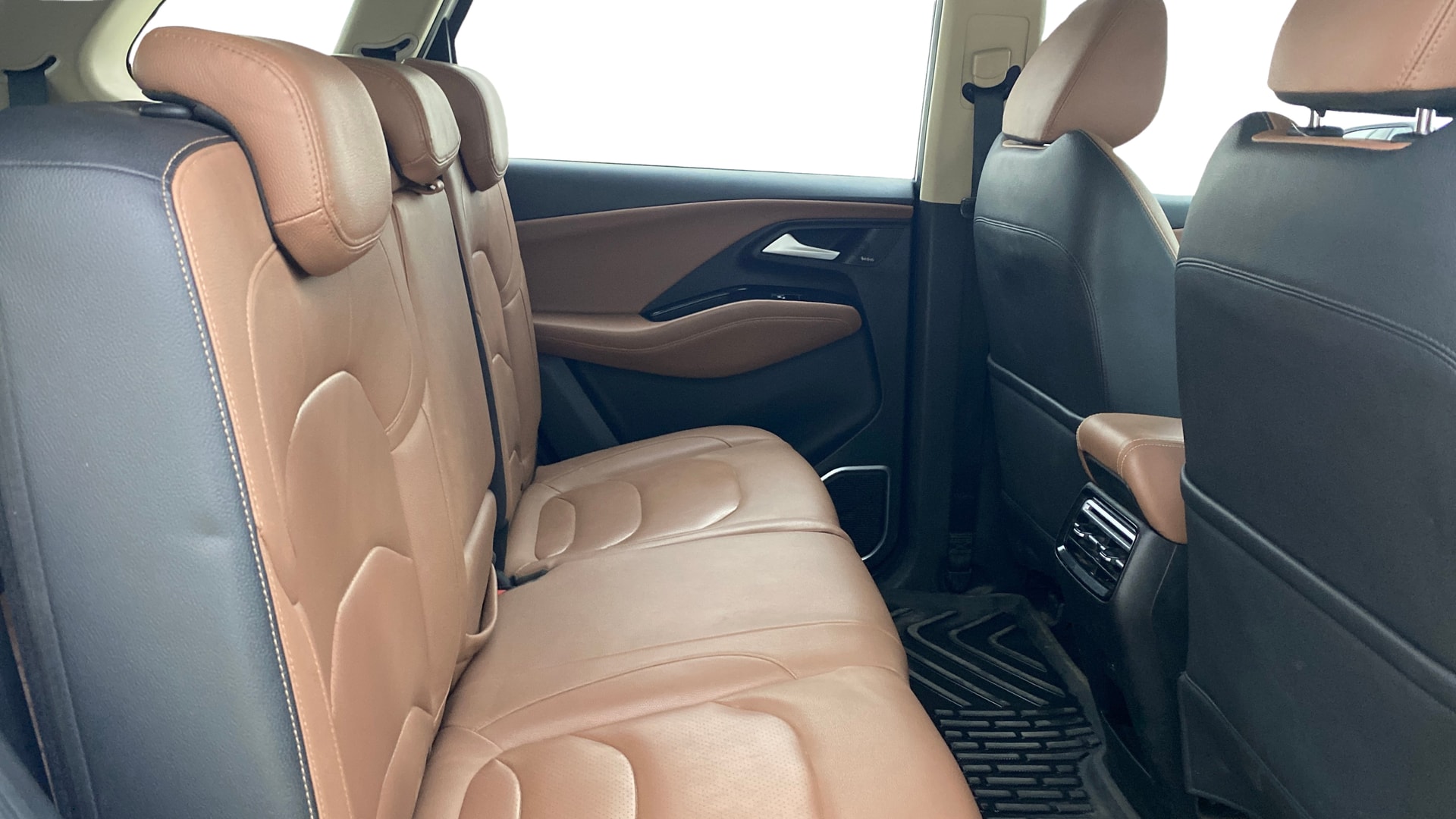 View 2023 MG Hector Plus Sharp Pro 7 Seater Diesel Image 38 Used 2023 MG Hector Plus Sharp Pro 7 Seater Diesel Image 38