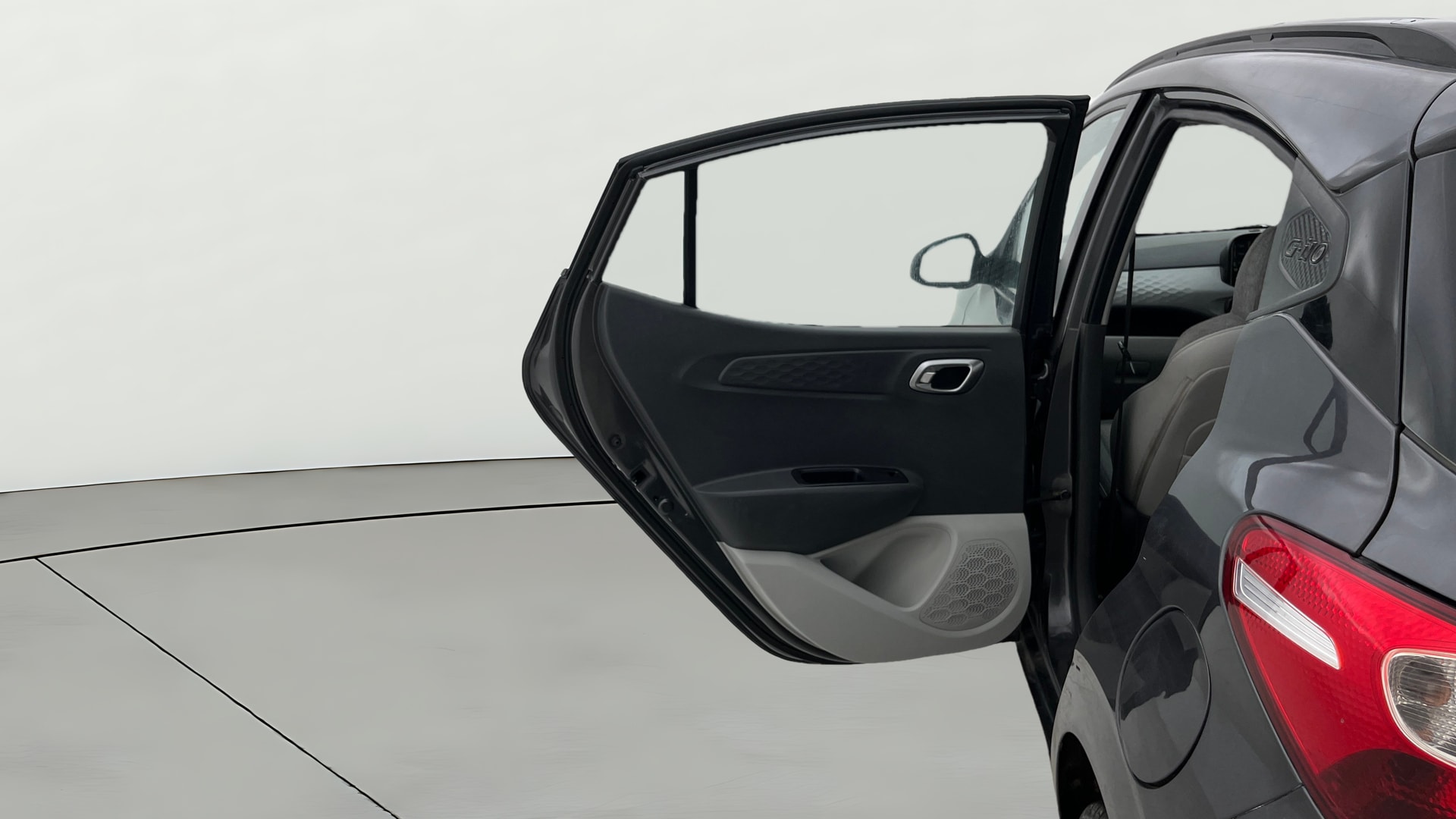 View 2019 Hyundai Grand i10 Nios Era Petrol BS IV Image 14 Used 2019 Hyundai Grand i10 Nios Era Petrol BS IV Image 14