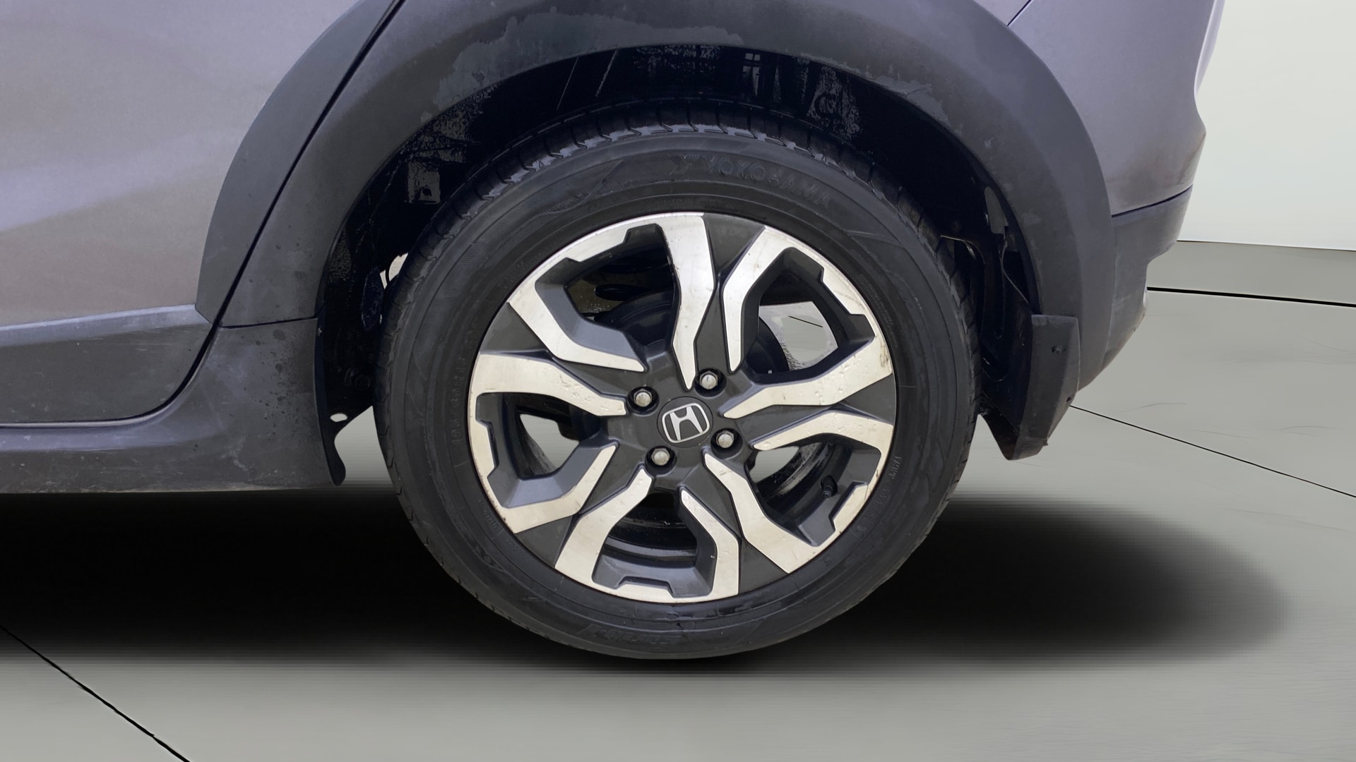 View 2018 Honda WR-V S MT Diesel Edge Edition Image 7 Used 2018 Honda WR-V S MT Diesel Edge Edition Image 7