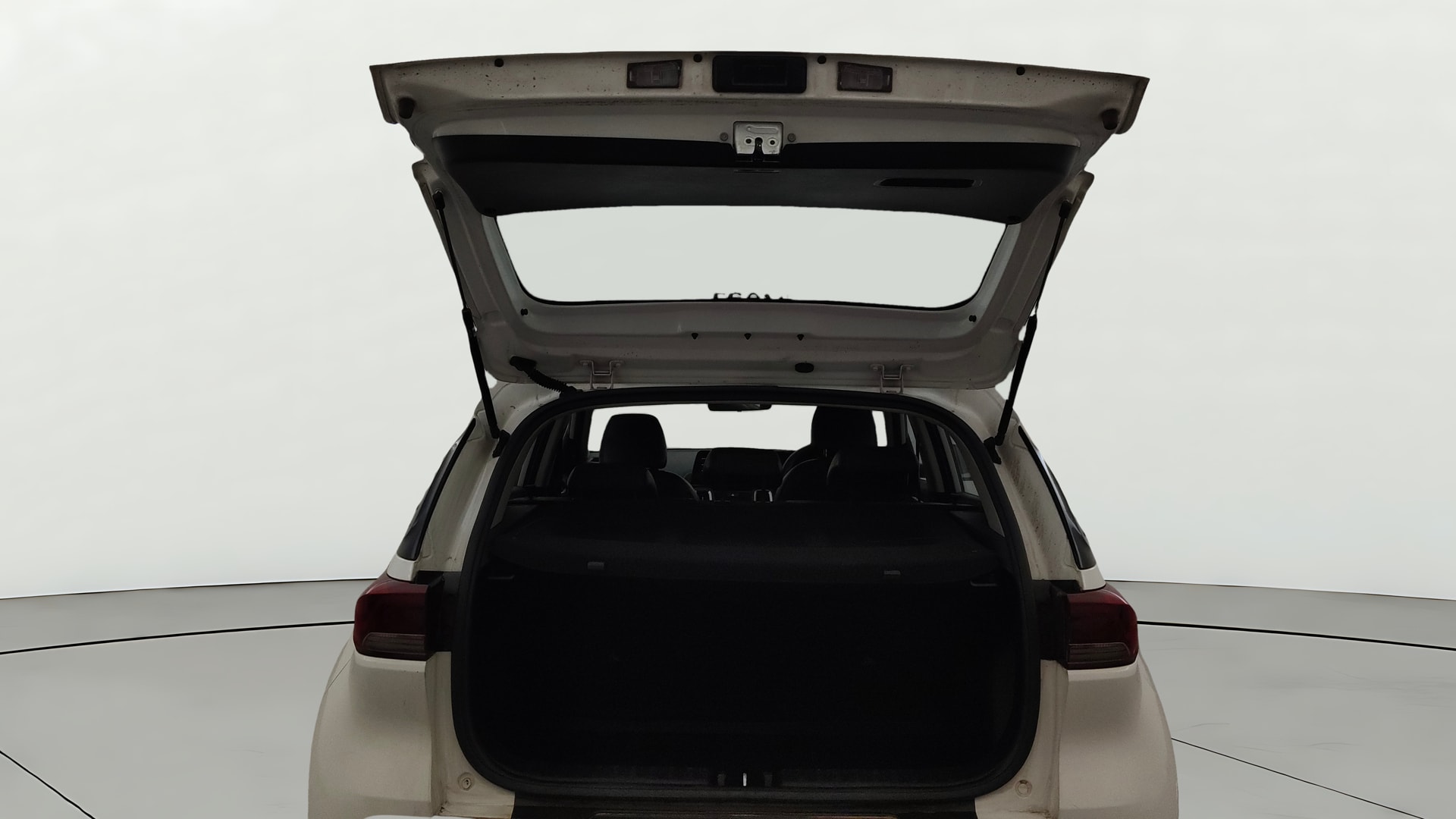 View 2023 Kia Sonet HTK Plus iMT Petrol Image 16 Used 2023 Kia Sonet HTK Plus iMT Petrol Image 16