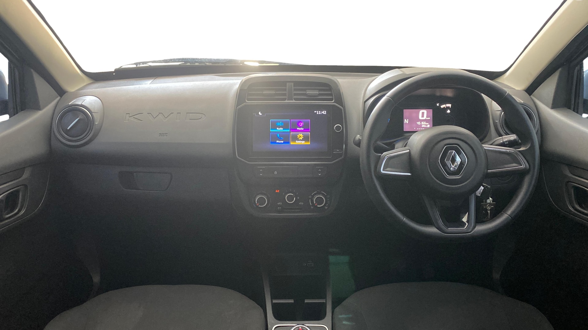 View 2023 Renault Kwid RXL 1.0 BS IV Image 15 Used 2023 Renault Kwid RXL 1.0 BS IV Image 15