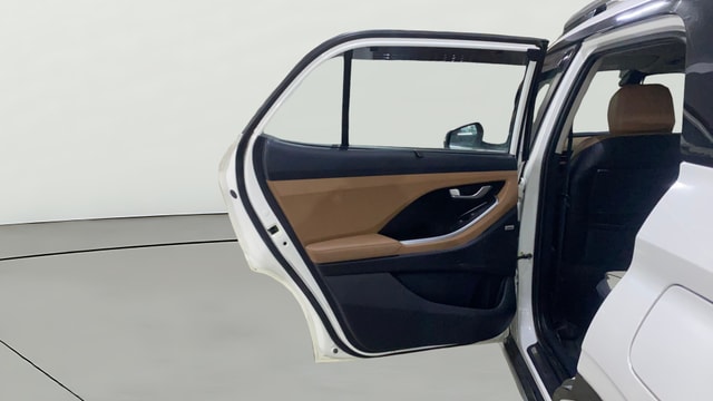 View Hyundai Alcazar Image 16 Used Hyundai Alcazar Image 16
