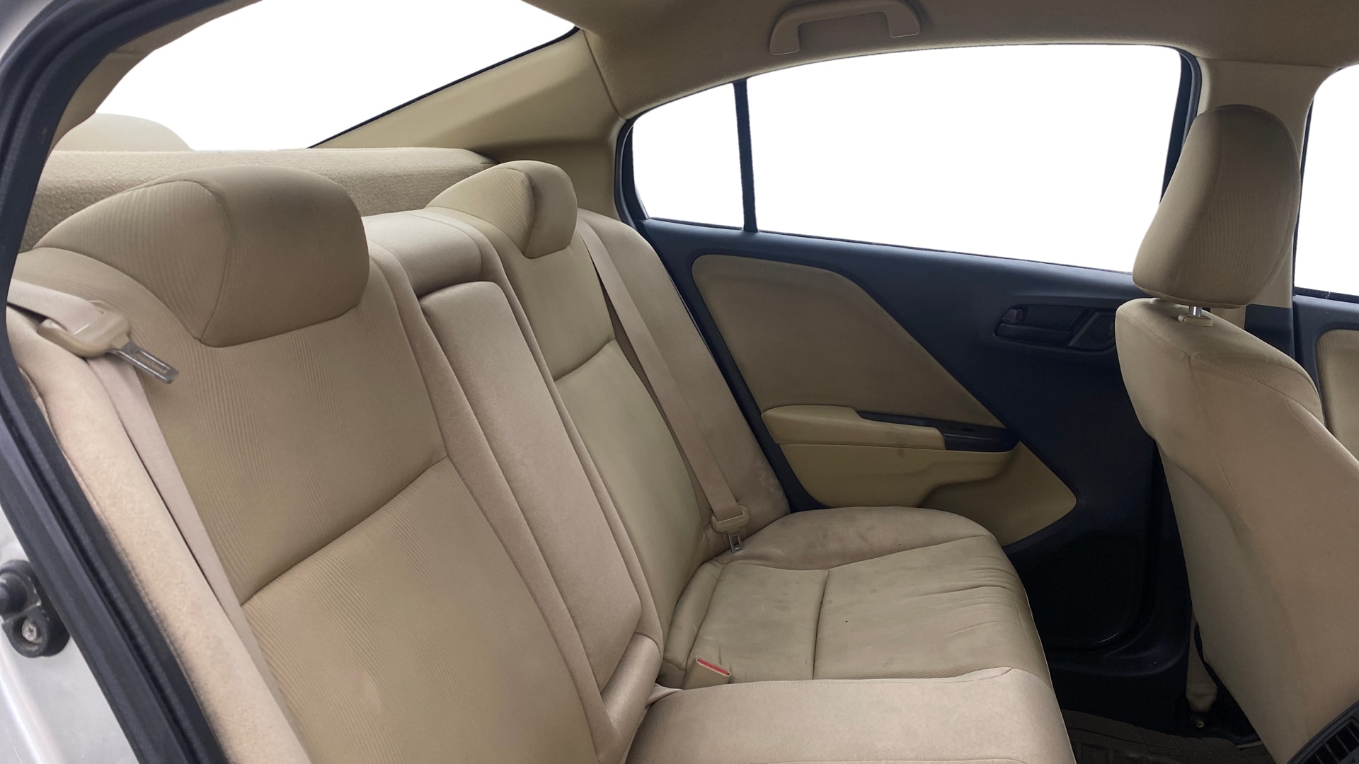 View 2015 Honda City ZX MT Diesel Anniversary Edition Image 28 Used 2015 Honda City ZX MT Diesel Anniversary Edition Image 28