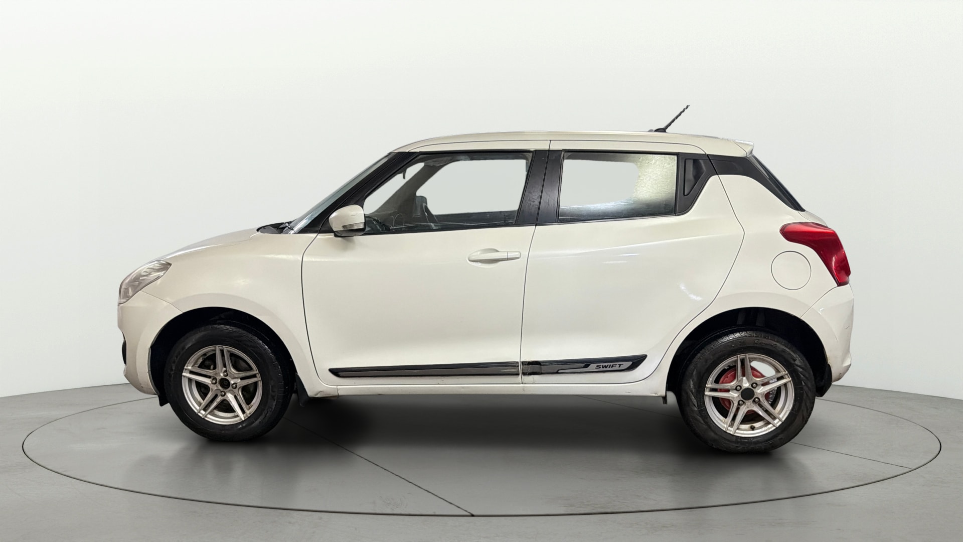 View 2021 Maruti Suzuki 1000 Base Variant Image 5 Used 2021 Maruti Suzuki 1000 Base Variant Image 5