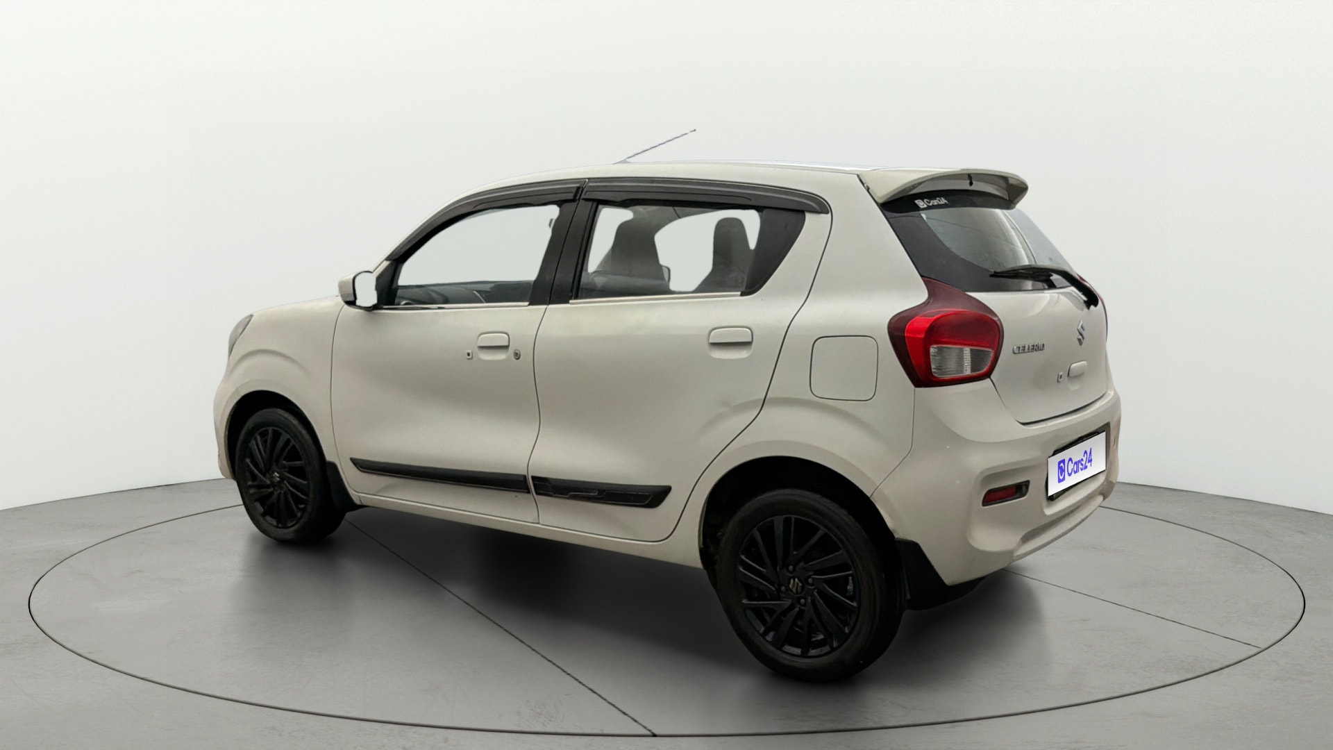 View 2023 Maruti Suzuki 1000 Base Variant Image 2 Used 2023 Maruti Suzuki 1000 Base Variant Image 2