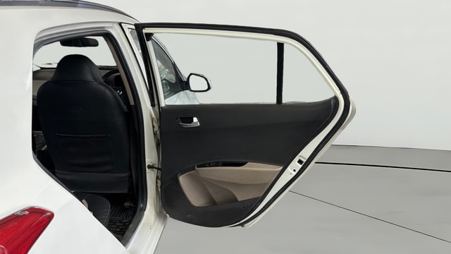 View Hyundai Grand i10 Image 7 Used Hyundai Grand i10 Image 7