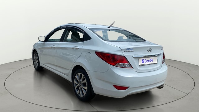 View Hyundai Fluidic Verna Image 2 Used Hyundai Fluidic Verna Image 2
