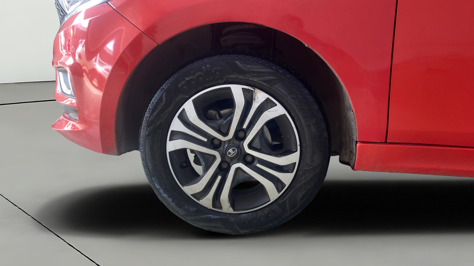 View 2024 Tata Tiago Revotorq XB Image 28 Used 2024 Tata Tiago Revotorq XB Image 28