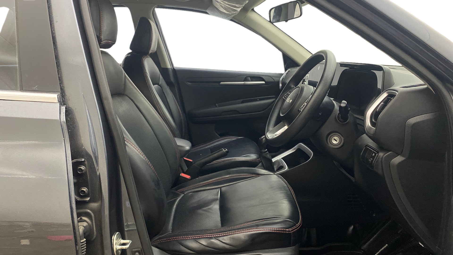 View 2022 Kia Sonet HTK Plus Petrol Image 27 Used 2022 Kia Sonet HTK Plus Petrol Image 27