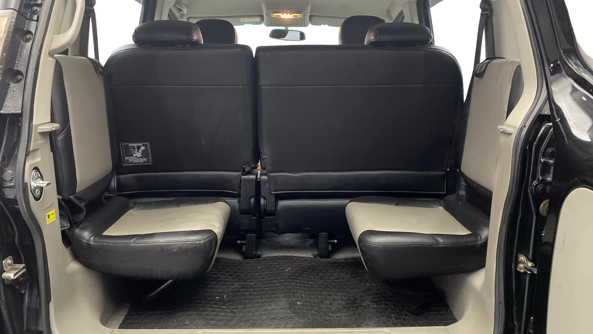 Used 2016 Mahindra NuvoSport Used 2016 Mahindra NuvoSport