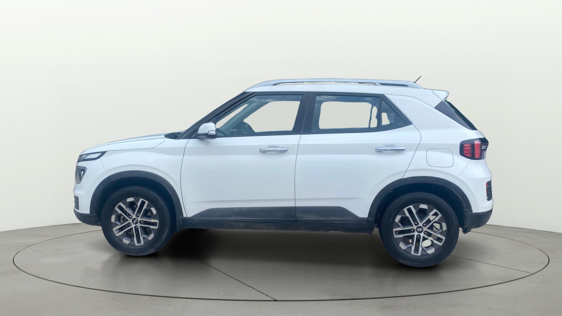 View 2023 Hyundai Venue SX (O) 1.0 Turbo Petrol DCT Image 6 Used 2023 Hyundai Venue SX (O) 1.0 Turbo Petrol DCT Image 6