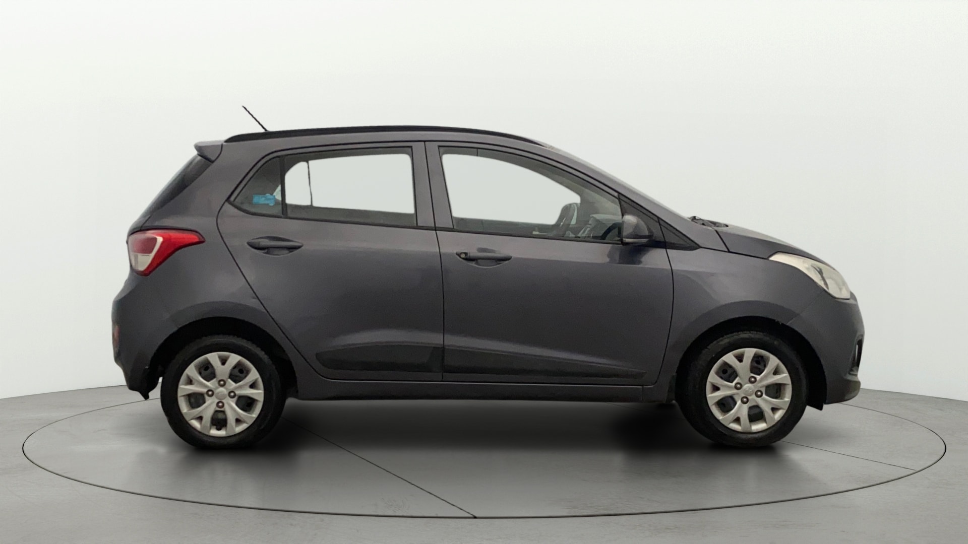 View 2015 Hyundai Grand i10 Sportz 1.2 Kappa Image 8 Used 2015 Hyundai Grand i10 Sportz 1.2 Kappa Image 8