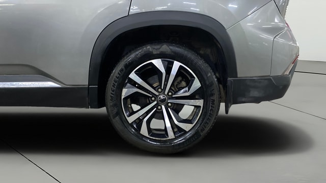 View MG Hector Plus Image 7 Used MG Hector Plus Image 7