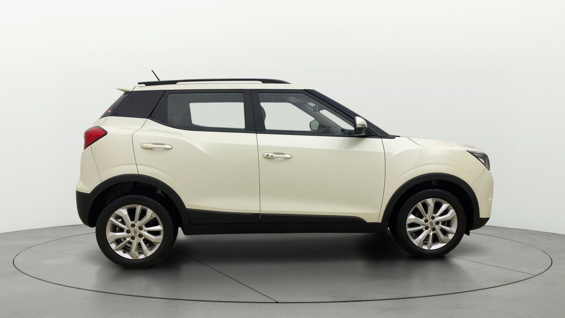 Used 2020 Mahindra XUV300 Used 2020 Mahindra XUV300